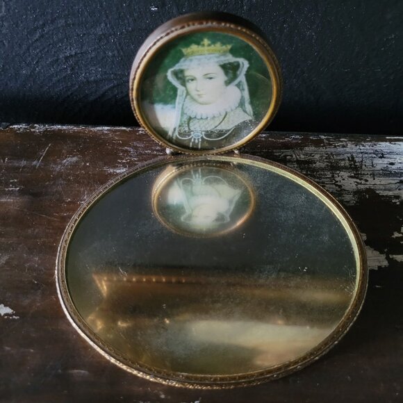 Antique Victoria Plateau with Attached Frame, Mary Queen of Scots Portrait - Picture 4 of 8